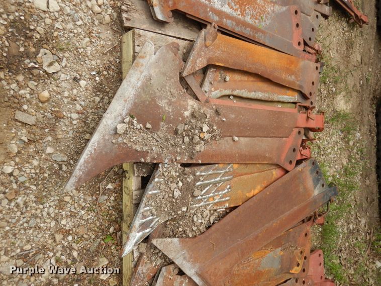 image for item DH8750 (17) cable plow blades