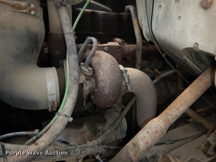 image for item DH8751 1991 Ford L8000  flatbed truck