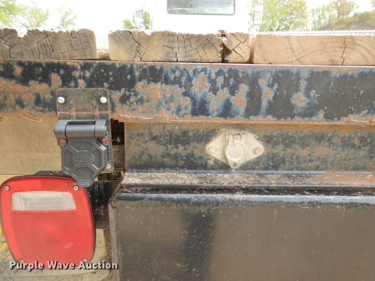 image for item DH8751 1991 Ford L8000  flatbed truck