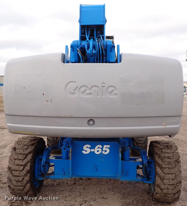 image for item DJ0172 2007 Genie S-65  boom lift