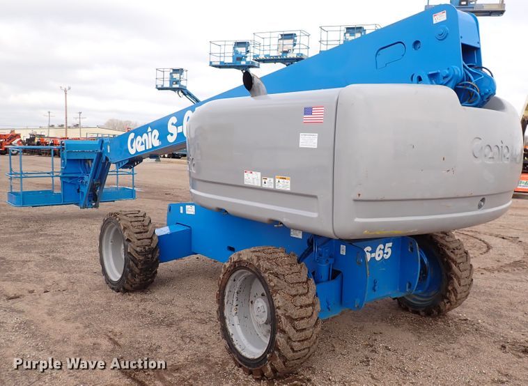 image for item DJ0172 2007 Genie S-65  boom lift