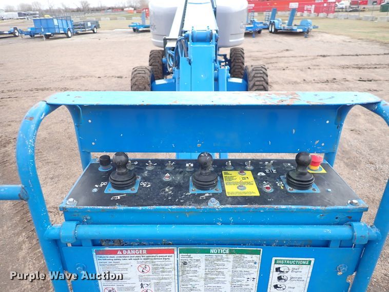 image for item DJ0172 2007 Genie S-65  boom lift