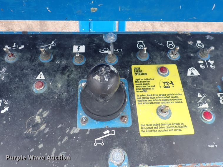 image for item DJ0172 2007 Genie S-65  boom lift