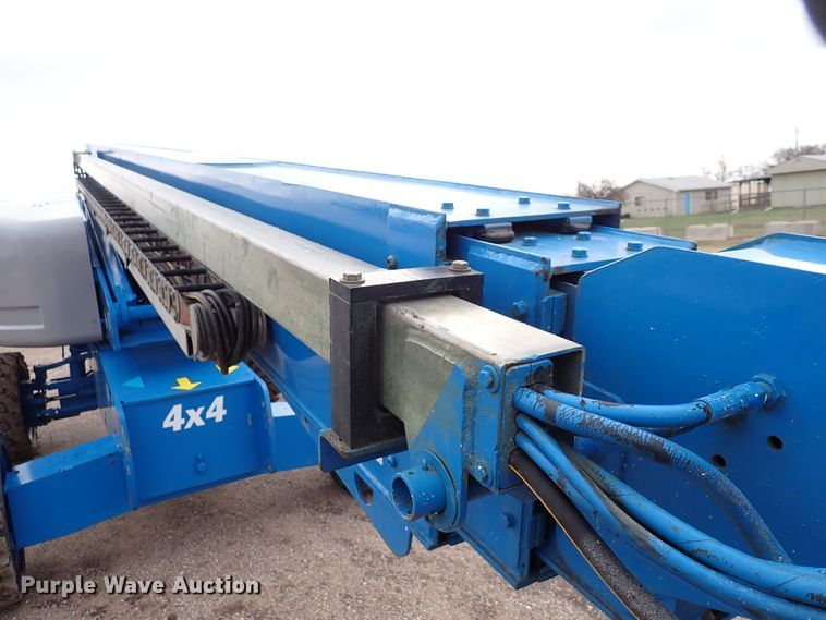 image for item DJ0172 2007 Genie S-65  boom lift