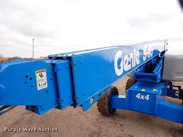 image for item DJ0172 2007 Genie S-65  boom lift