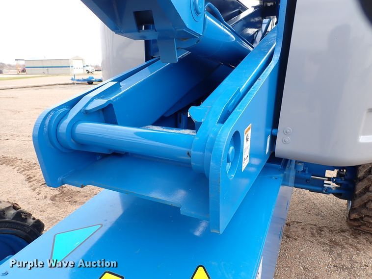 image for item DJ0172 2007 Genie S-65  boom lift