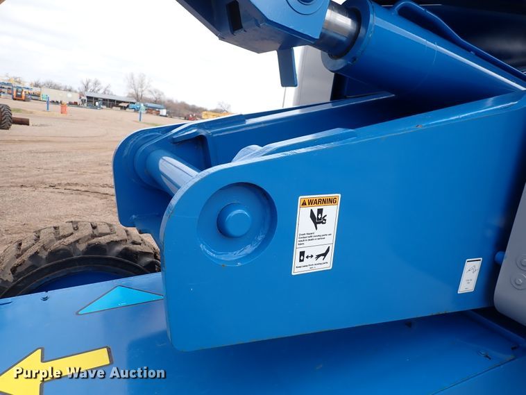 image for item DJ0172 2007 Genie S-65  boom lift