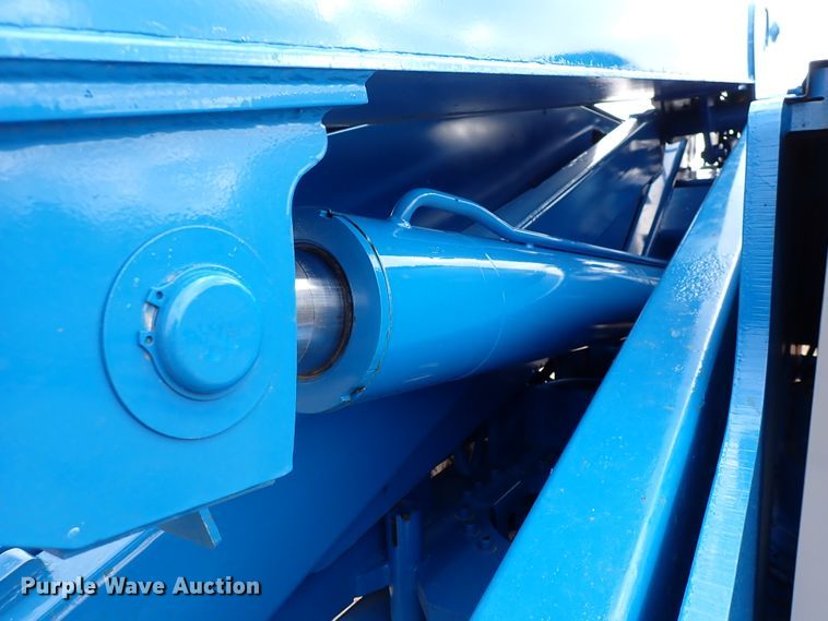 image for item DJ0172 2007 Genie S-65  boom lift