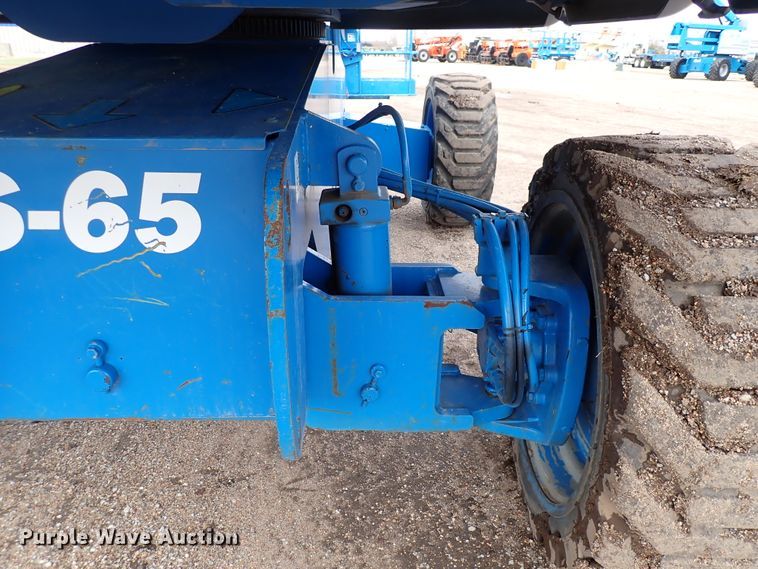 image for item DJ0172 2007 Genie S-65  boom lift