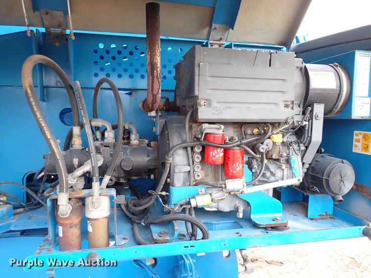 image for item DJ0172 2007 Genie S-65  boom lift