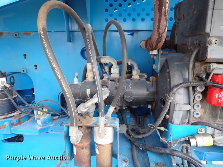 image for item DJ0172 2007 Genie S-65  boom lift