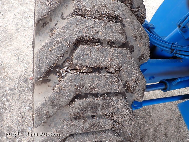 image for item DJ0172 2007 Genie S-65  boom lift