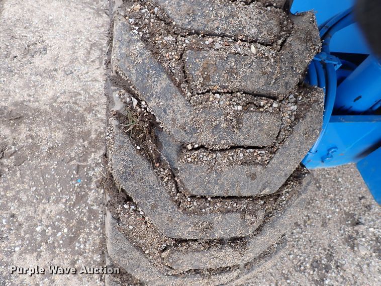 image for item DJ0172 2007 Genie S-65  boom lift