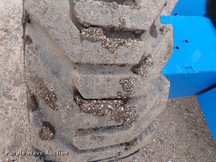 image for item DJ0172 2007 Genie S-65  boom lift