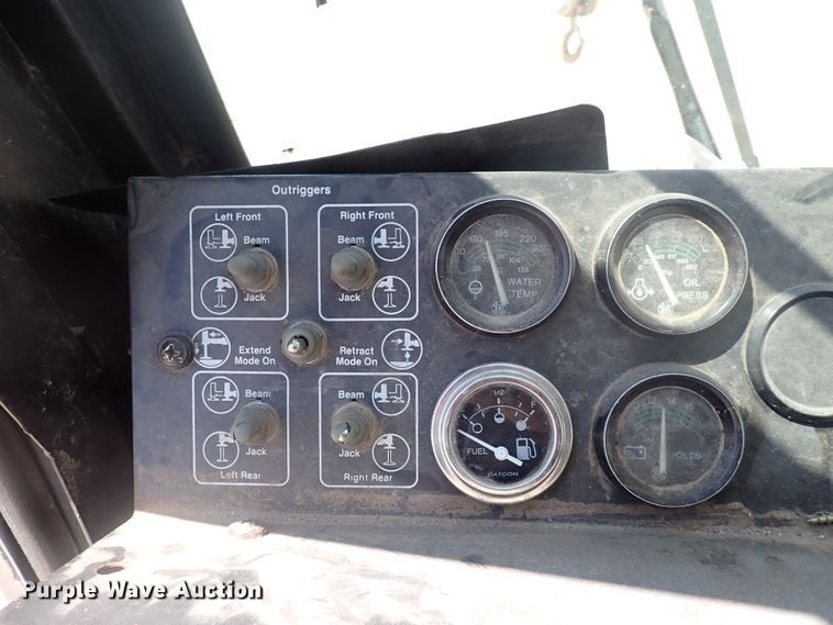 image for item DJ5649 Link-Belt RTC-8022  crane