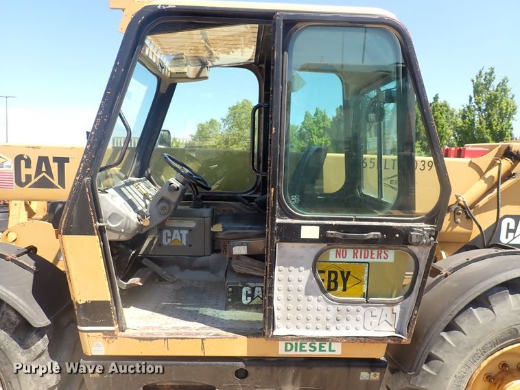 image for item DJ5650 1997 Caterpillar TH83  telehandler