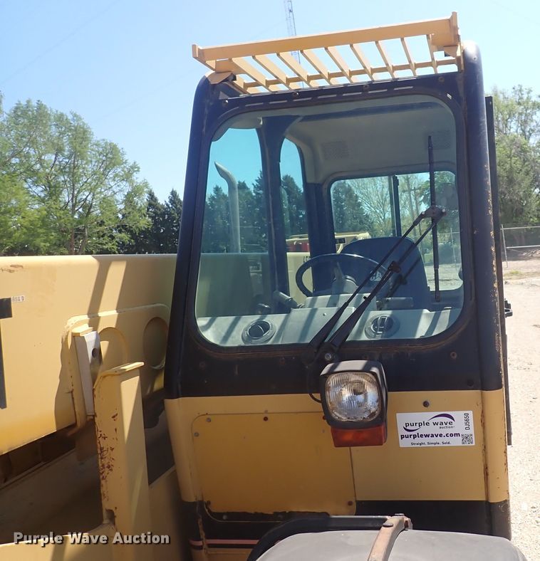 image for item DJ5650 1997 Caterpillar TH83  telehandler