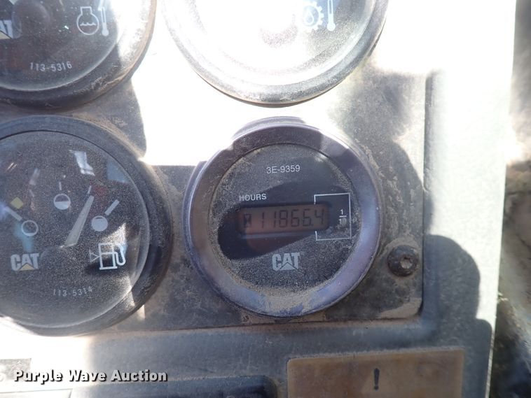 image for item DJ5650 1997 Caterpillar TH83  telehandler