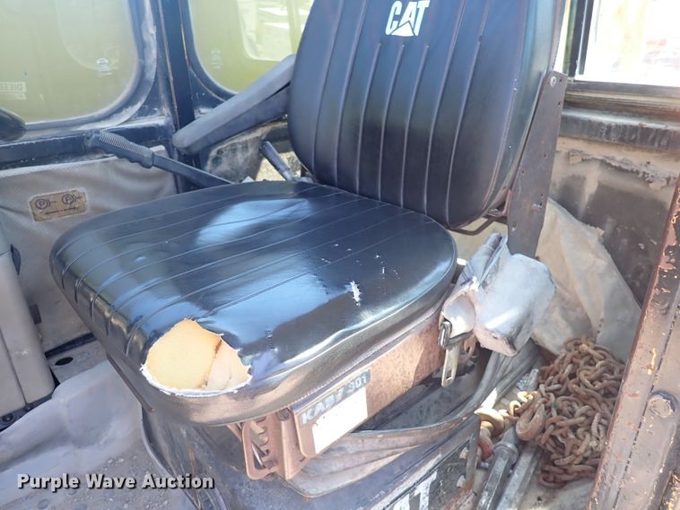 image for item DJ5650 1997 Caterpillar TH83  telehandler