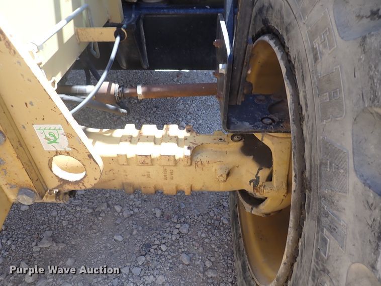 image for item DJ5650 1997 Caterpillar TH83  telehandler