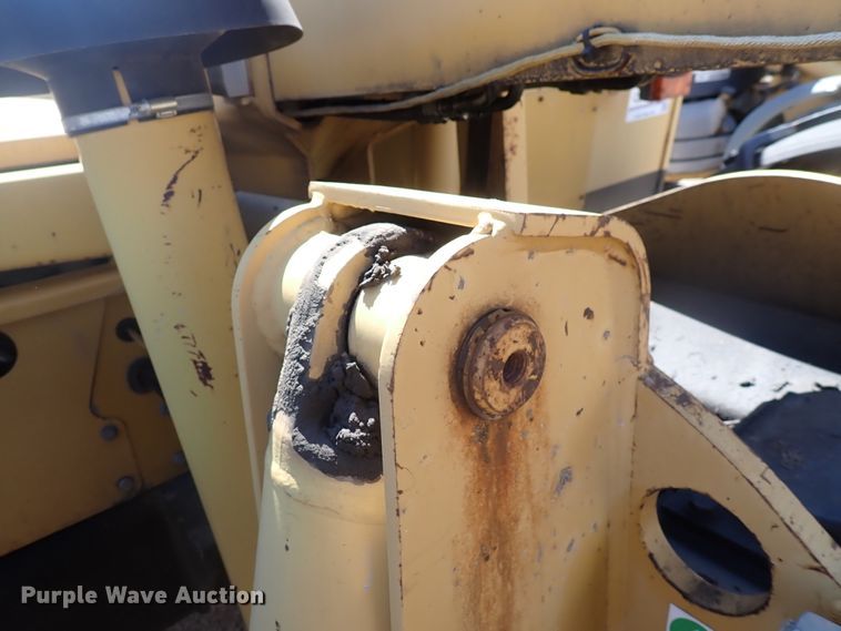 image for item DJ5650 1997 Caterpillar TH83  telehandler