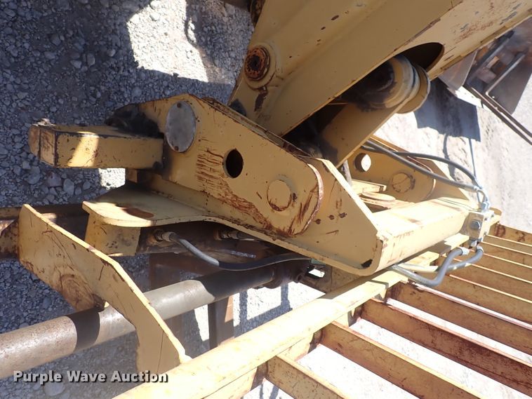 image for item DJ5650 1997 Caterpillar TH83  telehandler