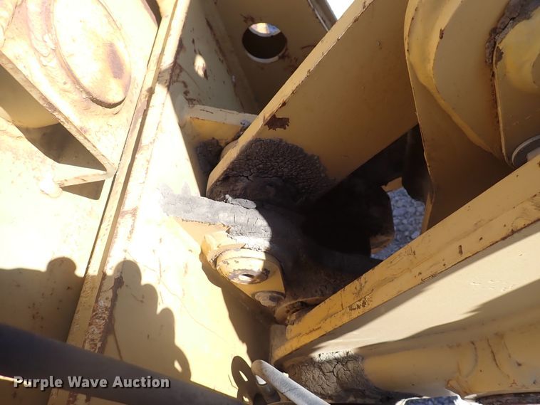 image for item DJ5650 1997 Caterpillar TH83  telehandler