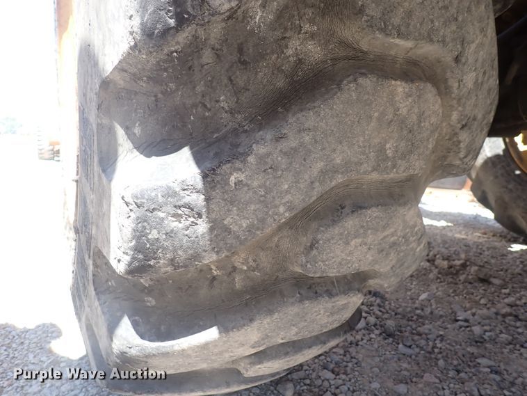 image for item DJ5650 1997 Caterpillar TH83  telehandler