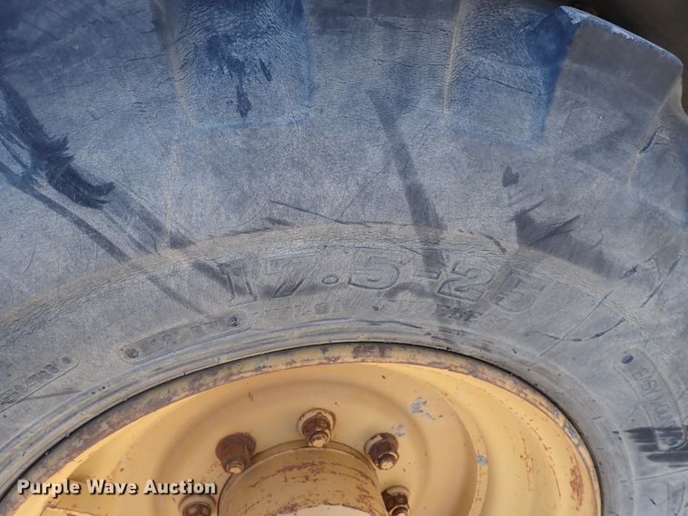 image for item DJ5650 1997 Caterpillar TH83  telehandler