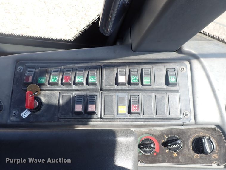 image for item DJ5651 2008 John Deere 304J  wheel loader