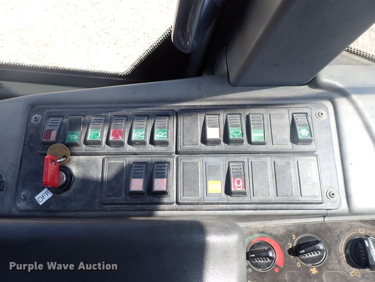 image for item DJ5651 2008 John Deere 304J  wheel loader