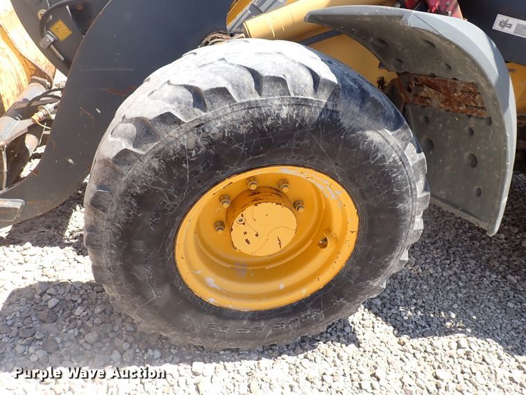 image for item DJ5651 2008 John Deere 304J  wheel loader