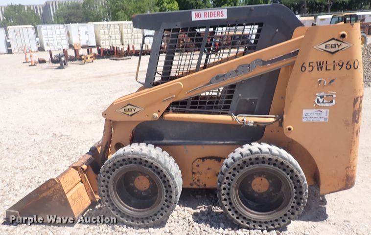 image for item DJ5654 2002 Case 70XT  skid steer loader