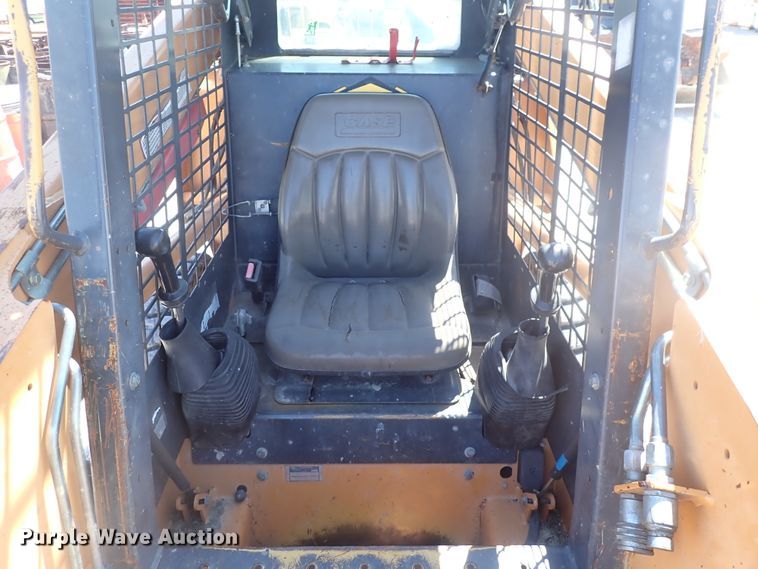 image for item DJ5654 2002 Case 70XT  skid steer loader