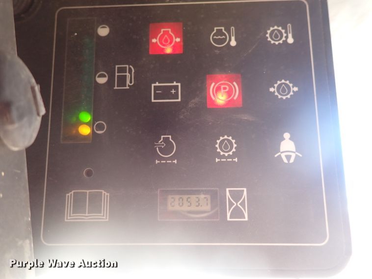 image for item DJ5654 2002 Case 70XT  skid steer loader