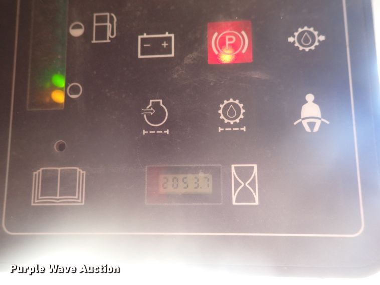 image for item DJ5654 2002 Case 70XT  skid steer loader