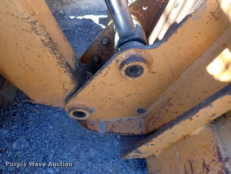 image for item DJ5654 2002 Case 70XT  skid steer loader