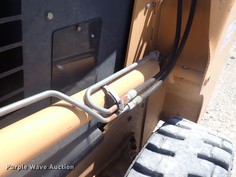 image for item DJ5654 2002 Case 70XT  skid steer loader