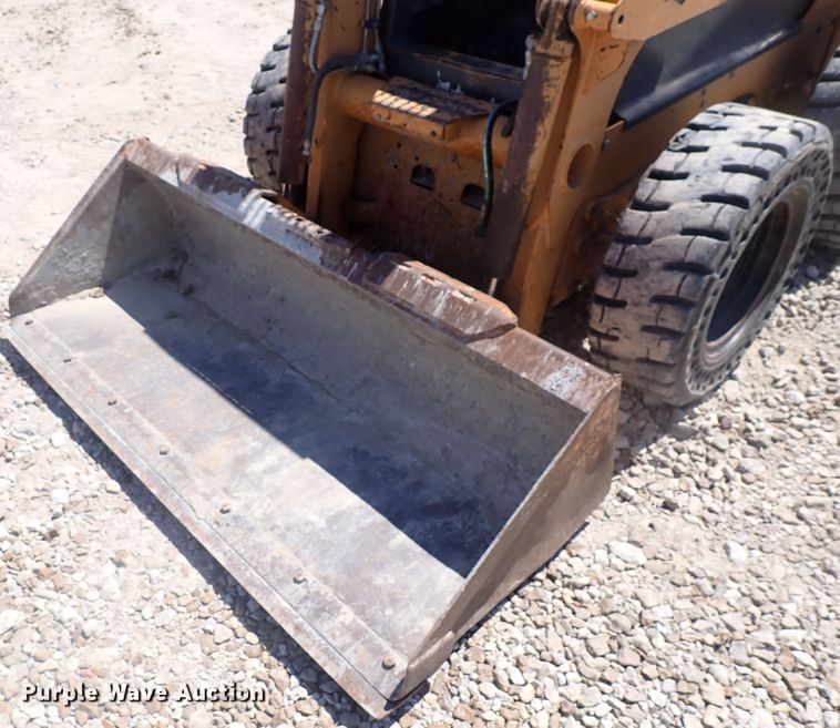 image for item DJ5654 2002 Case 70XT  skid steer loader