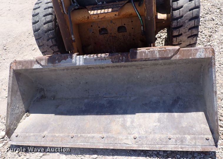 image for item DJ5654 2002 Case 70XT  skid steer loader