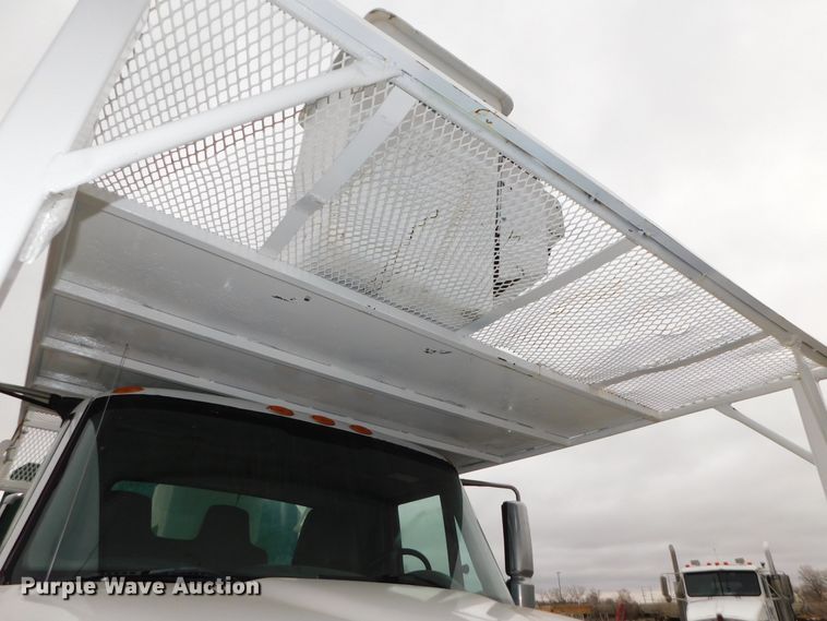 image for item DJ5969 2006 International 4300 SBA  forestry bucket truck