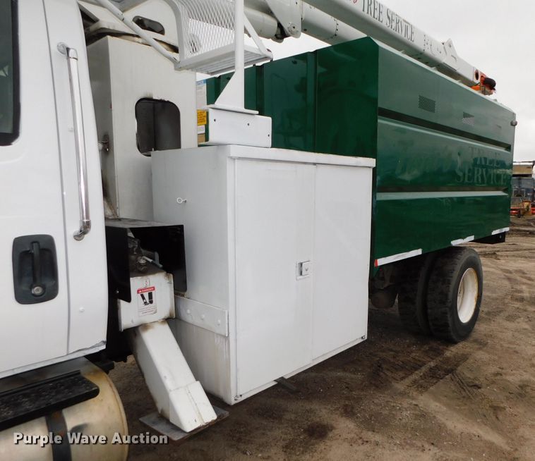 image for item DJ5969 2006 International 4300 SBA  forestry bucket truck