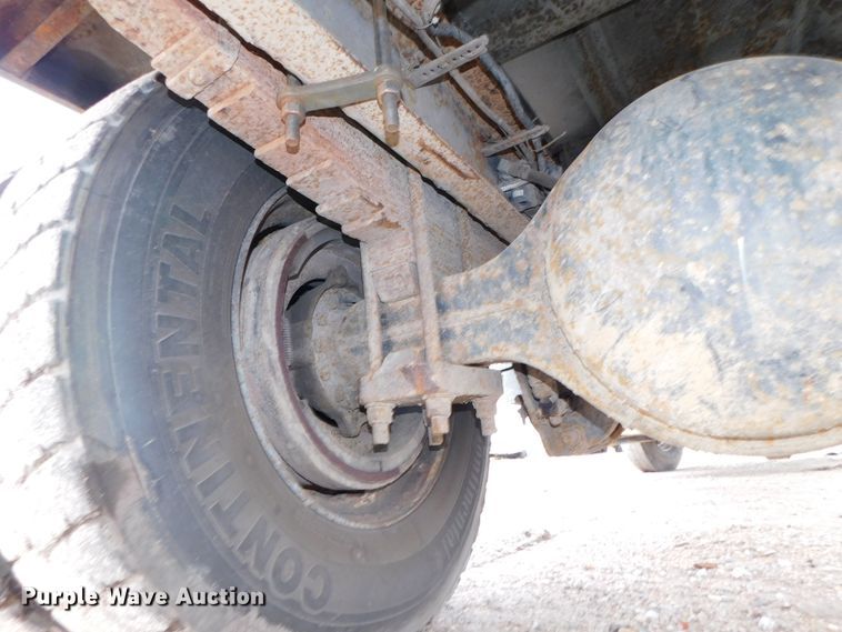 image for item DJ5969 2006 International 4300 SBA  forestry bucket truck