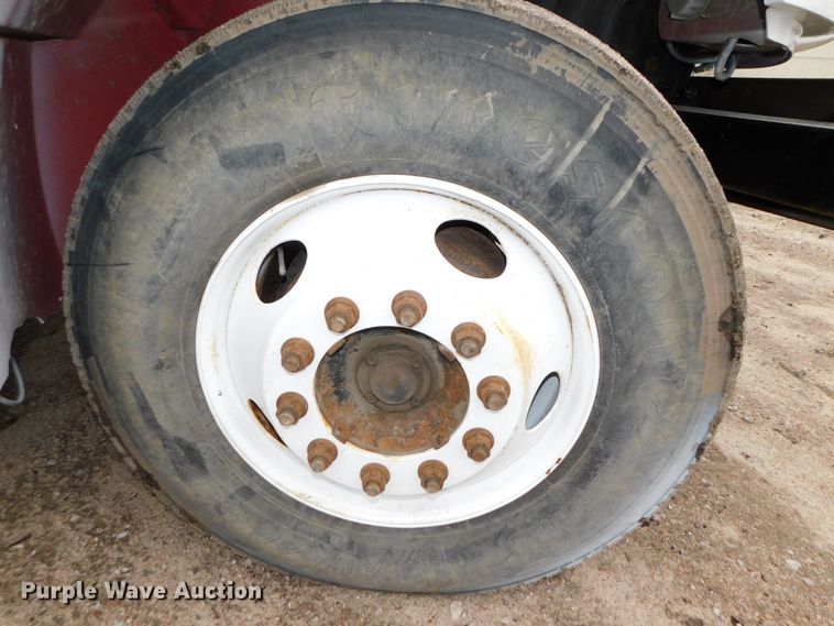 image for item DJ5969 2006 International 4300 SBA  forestry bucket truck