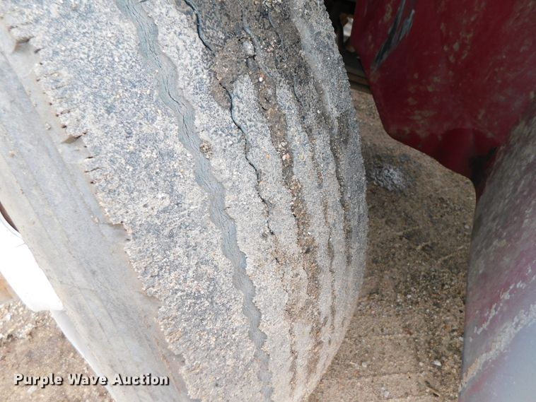 image for item DJ5969 2006 International 4300 SBA  forestry bucket truck