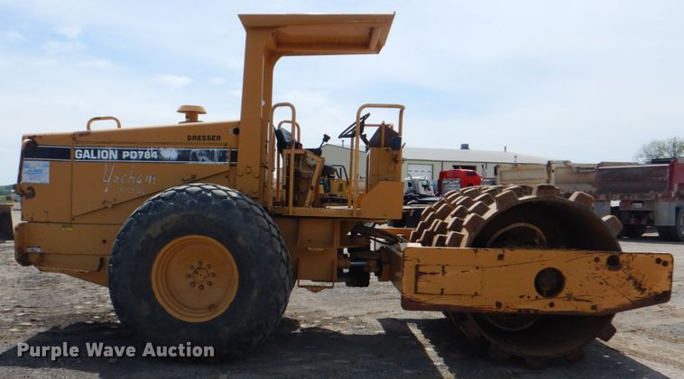 image for item DK5619 1995 Galion PD784  single drum vibratory roller