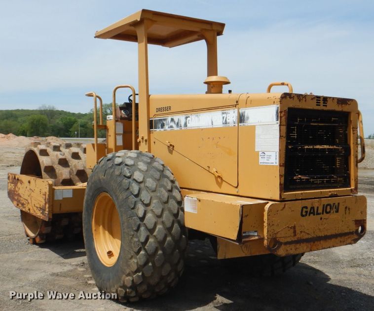 image for item DK5619 1995 Galion PD784  single drum vibratory roller