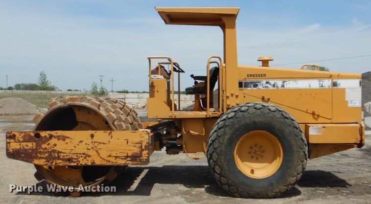 image for item DK5619 1995 Galion PD784  single drum vibratory roller