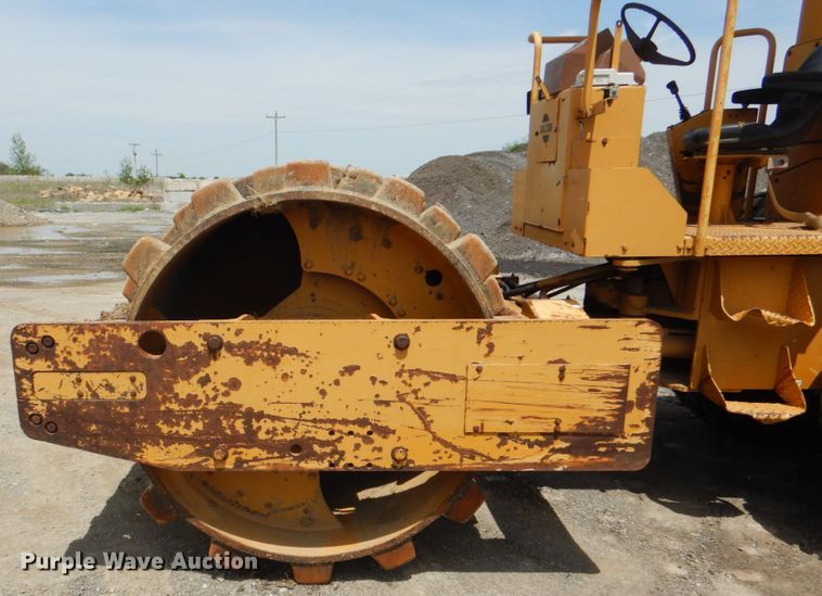 image for item DK5619 1995 Galion PD784  single drum vibratory roller