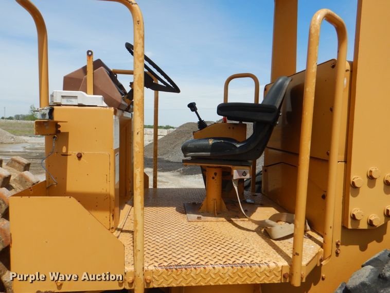 image for item DK5619 1995 Galion PD784  single drum vibratory roller